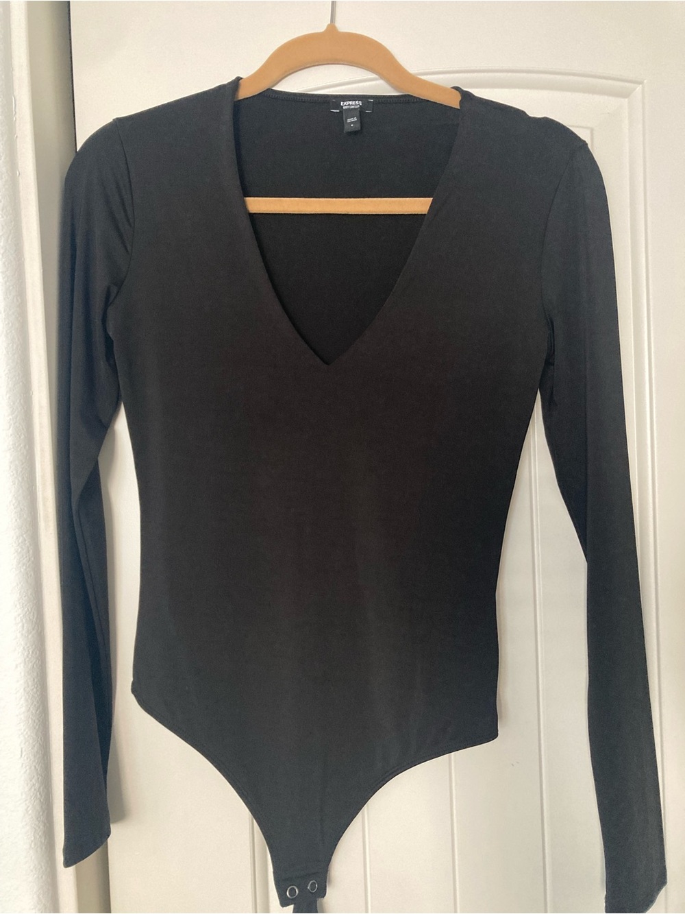 Express Body Contour V-Neck Long Sleeve Thong Bodysuit Black Size S